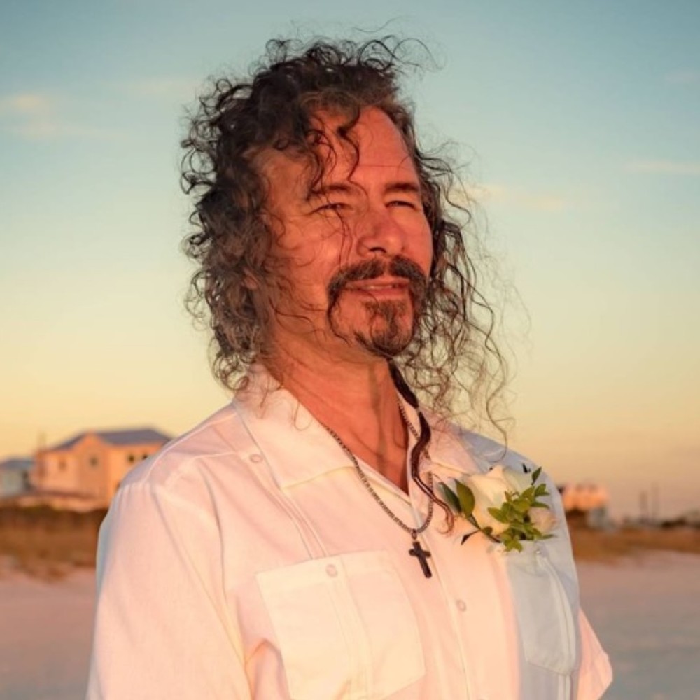 Meet your Posher, Martee